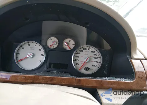 2005 Ford Five Hundred Limited from USA, damaged, VIN 1FAFP25185G155192